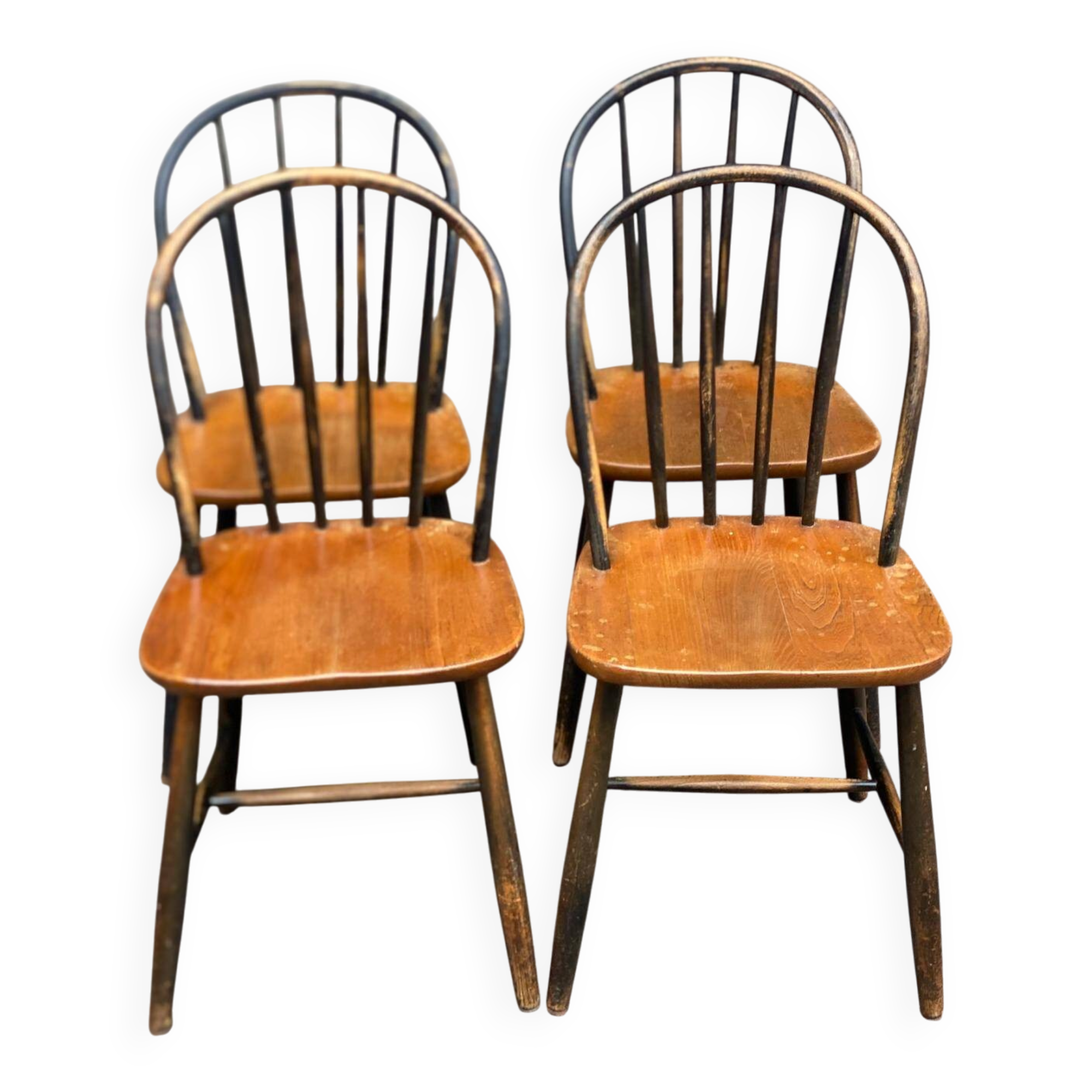 Set of 4 vintage spindle chairs in Windsor/Scandinavian style.