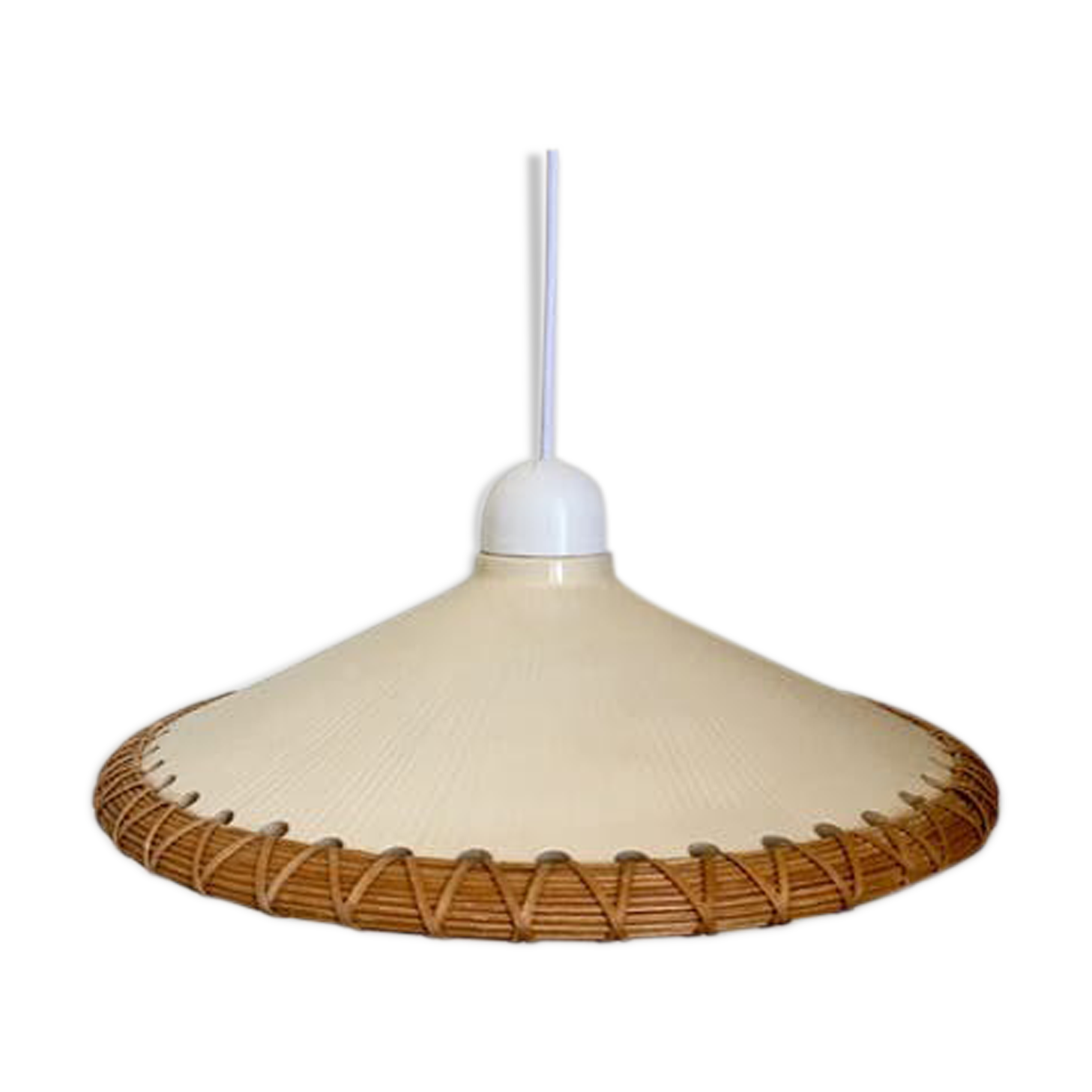 Vintage hanging in rattan and porcelain