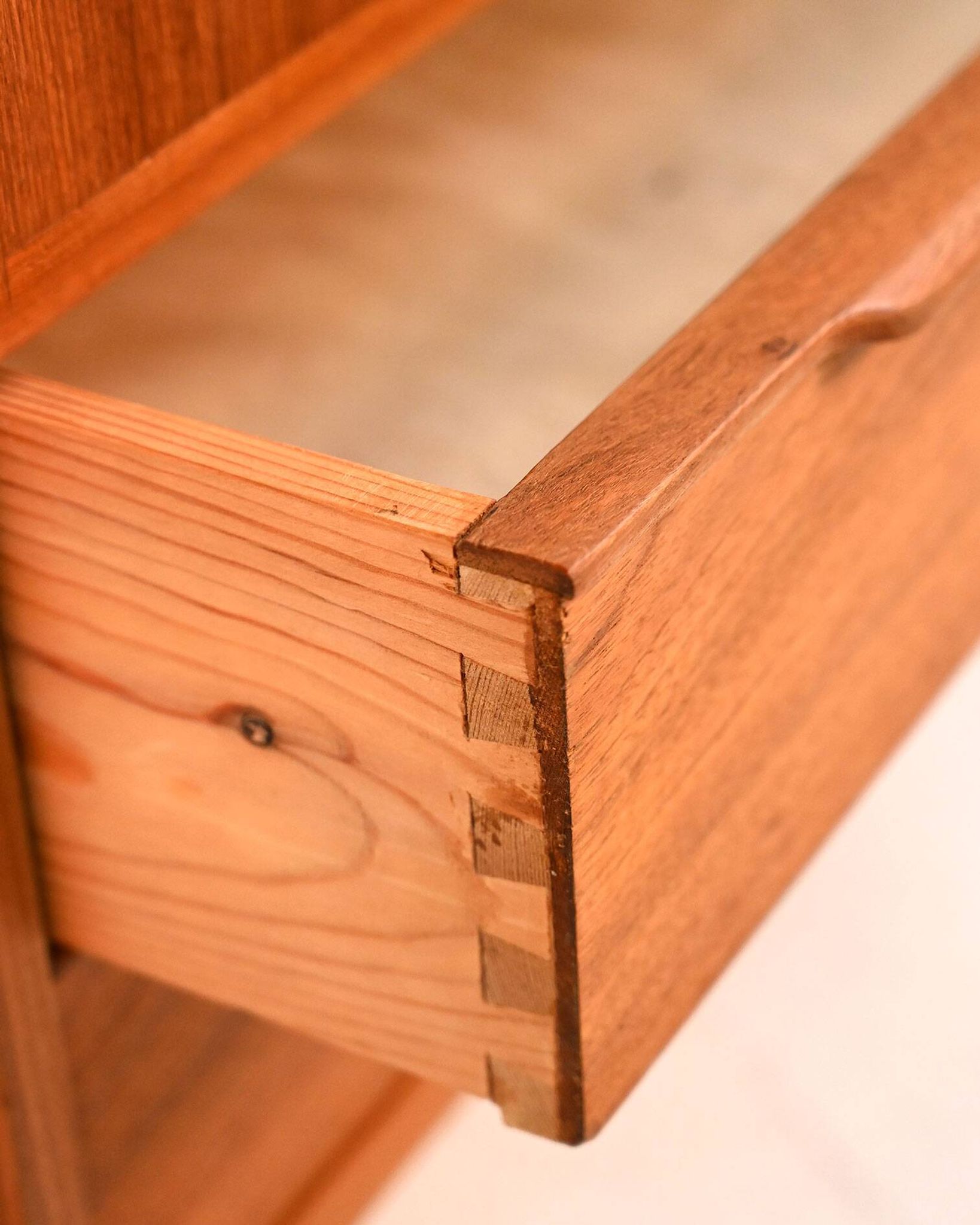 Scandinavian teak cabinet from the 1950s/60s