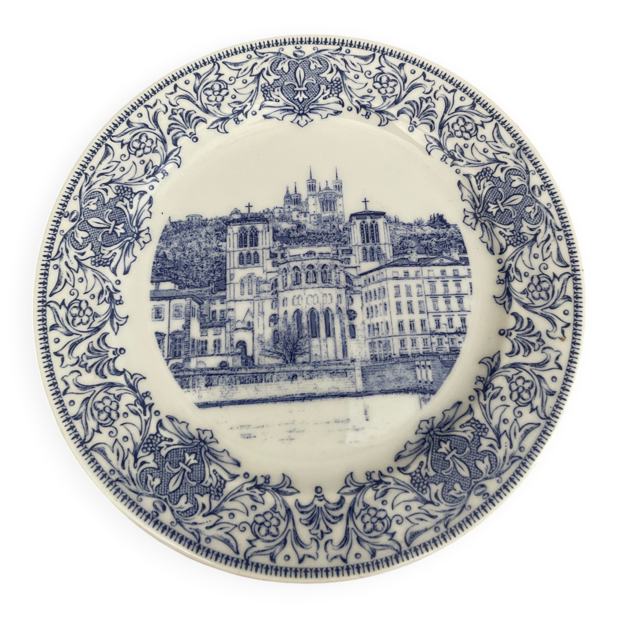 Small decorative plate