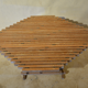 Table ajourée en bois 1980