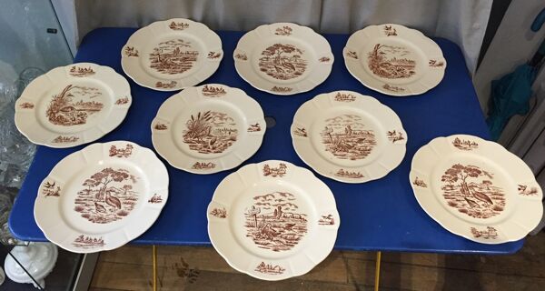 Suite de 9 assiettes plates en terre de fer modele bourgogne longchamp decor chasse