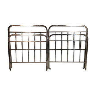 Paire de lits en chrome Art déco, années 1940