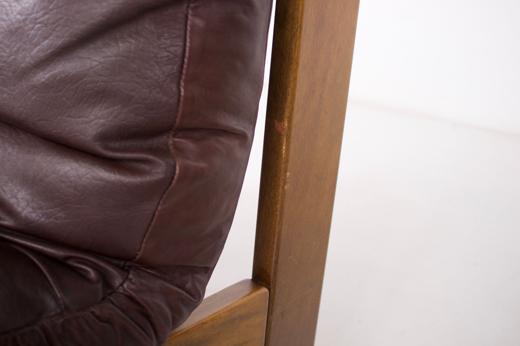 Paire de chauffeuses en cuir 1970