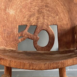 Fauteuils de dignitaire en bois sculpté et table