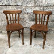 Pair of bistro chairs troquet Parisien in curved wood 1950