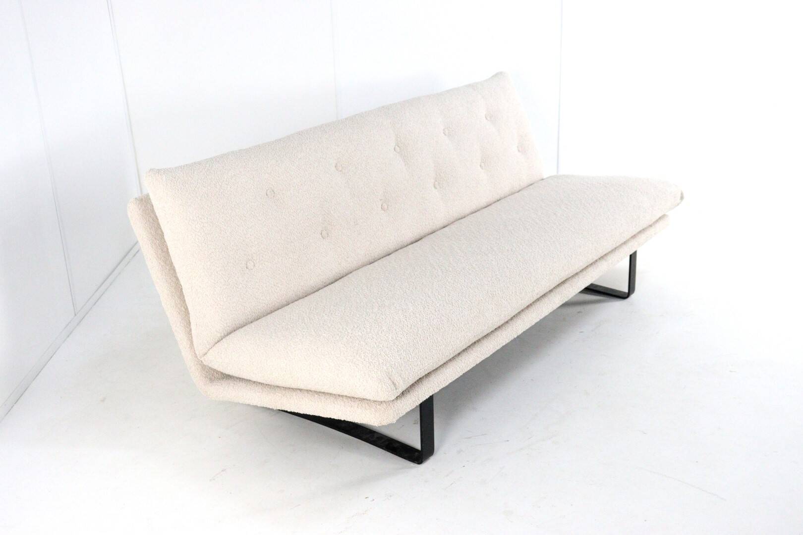 Kho Liang Ie Artifort sofa C684 - new upholstery teddy fabric