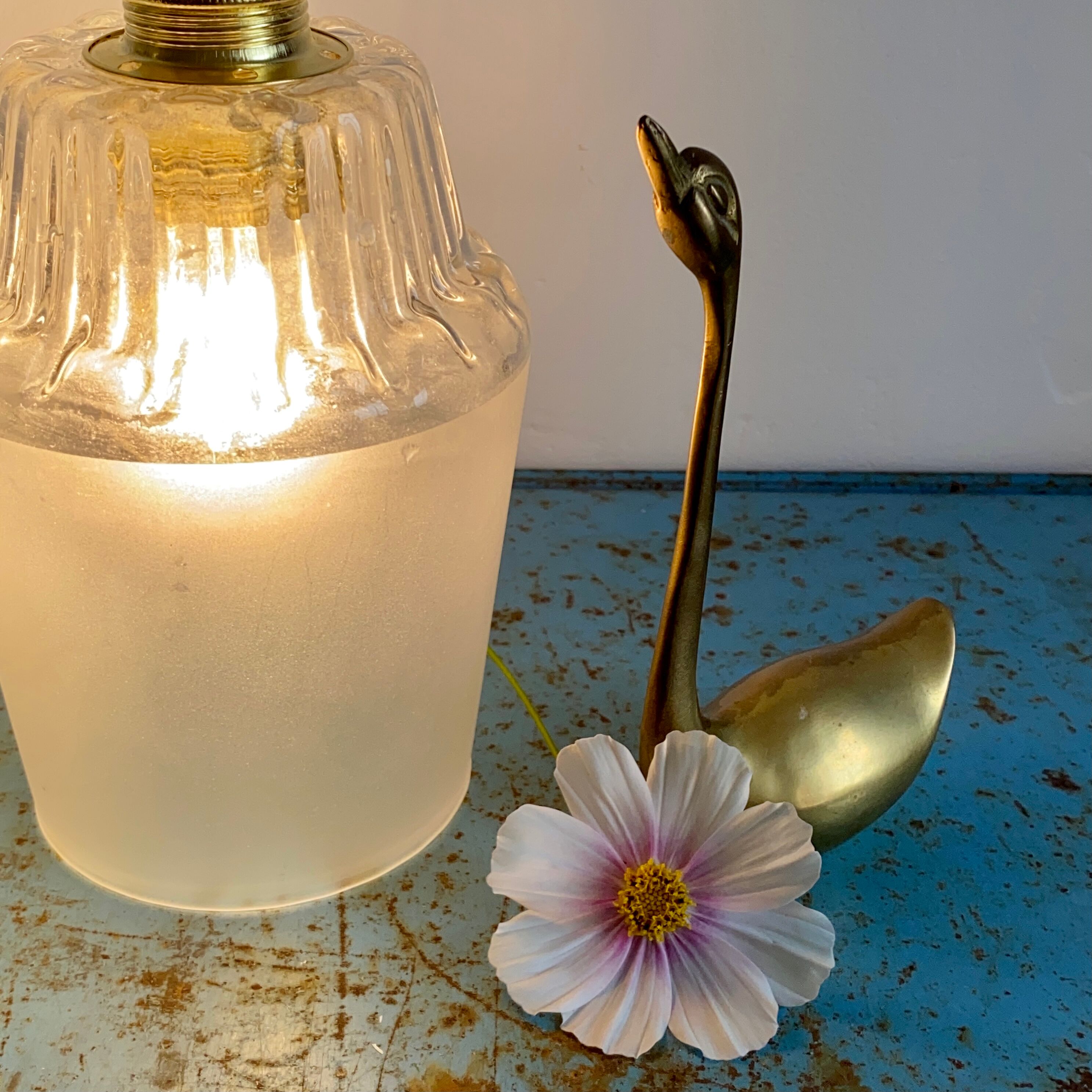 Baladeuse tulipe vintage en verre