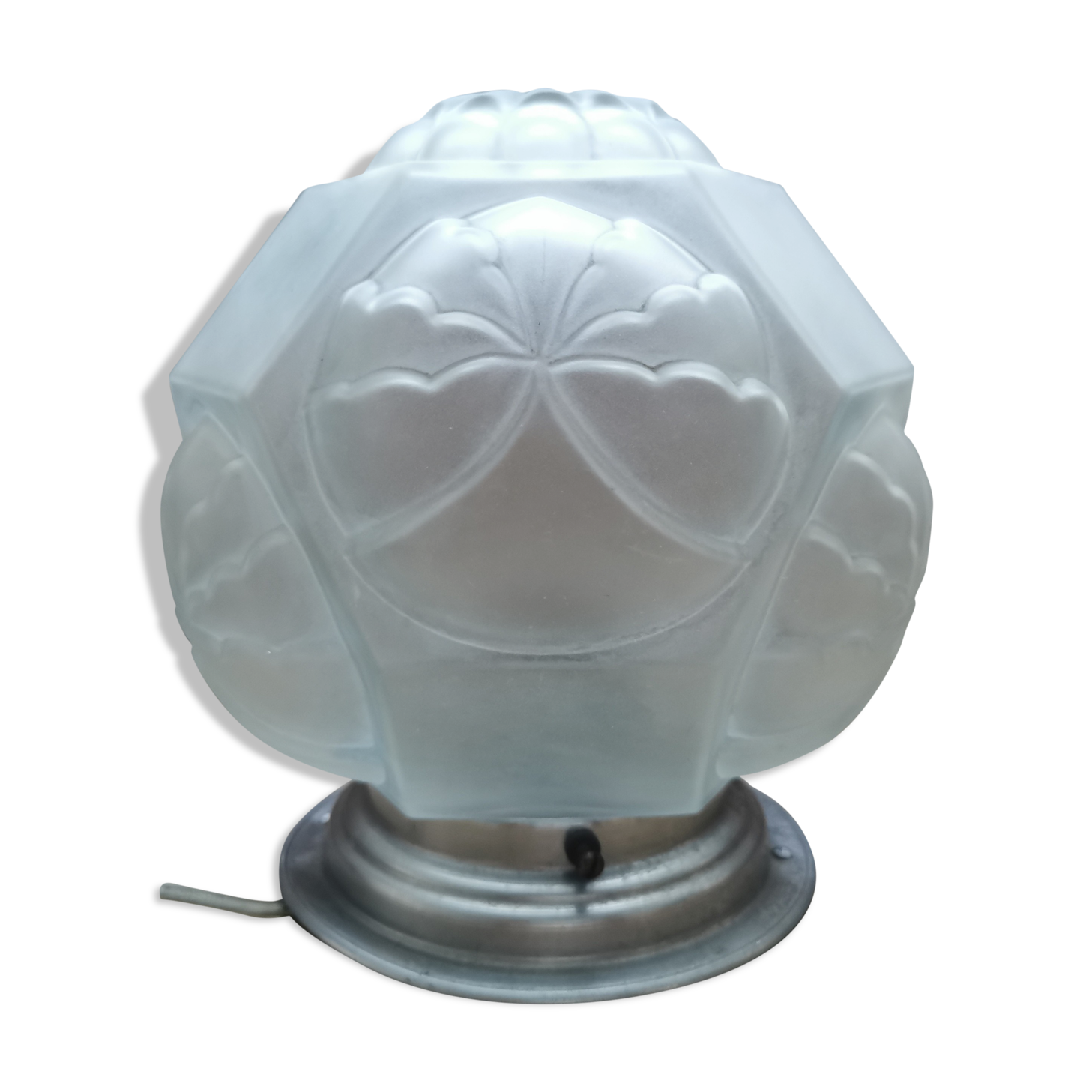 Art deco pressed glass pose lamp