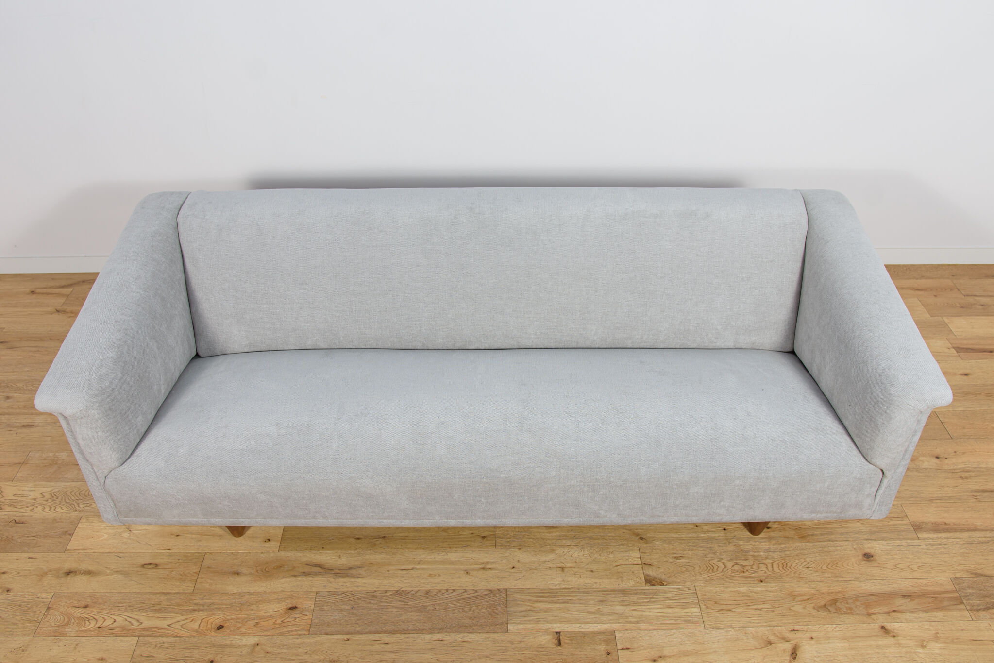 Canapé trois places modèle 4853 de style mid-century moderne par Børge Mogensen pour Tage Kristensen, années 1950.