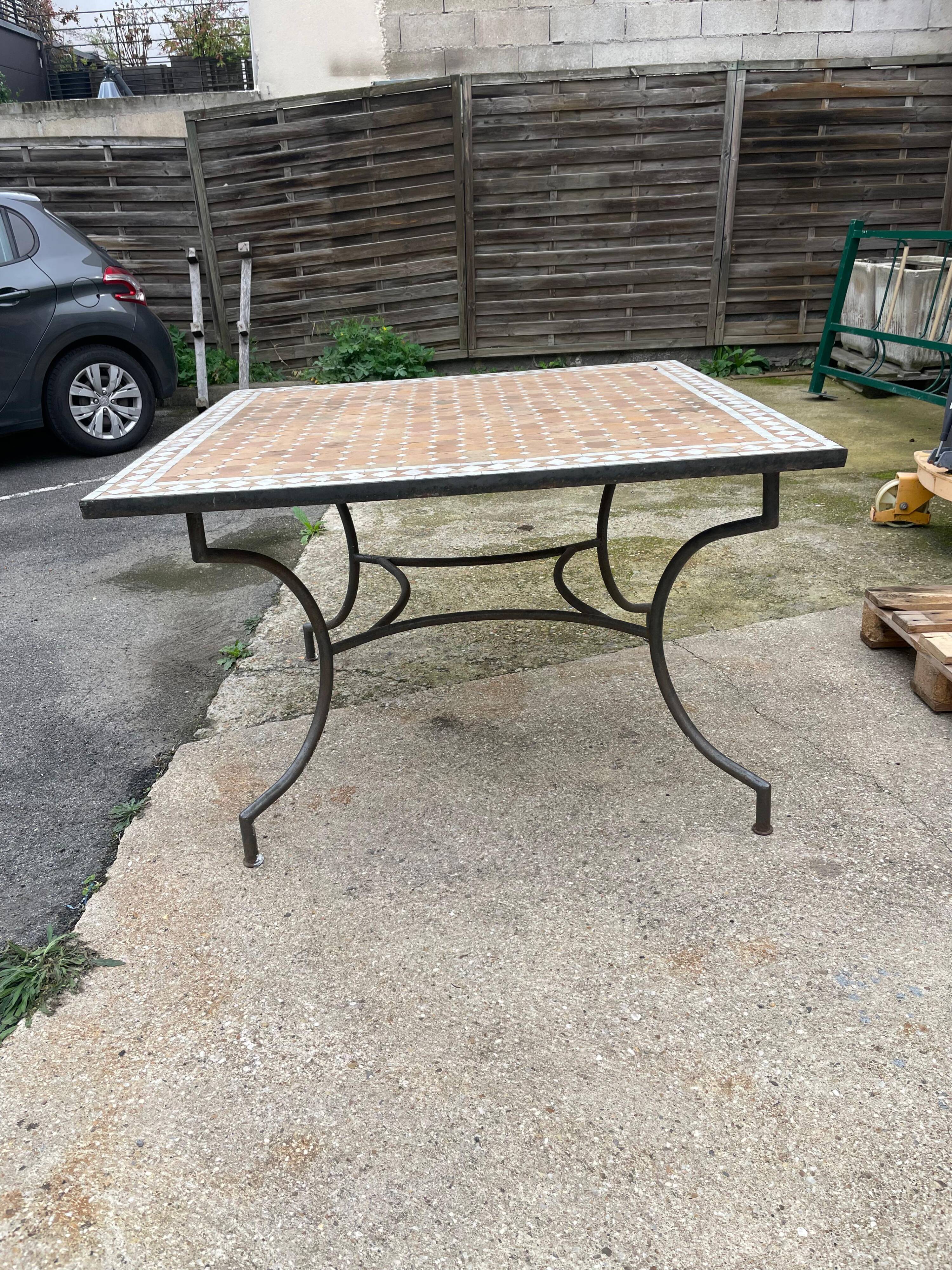 Table d'extérieure fer forgé