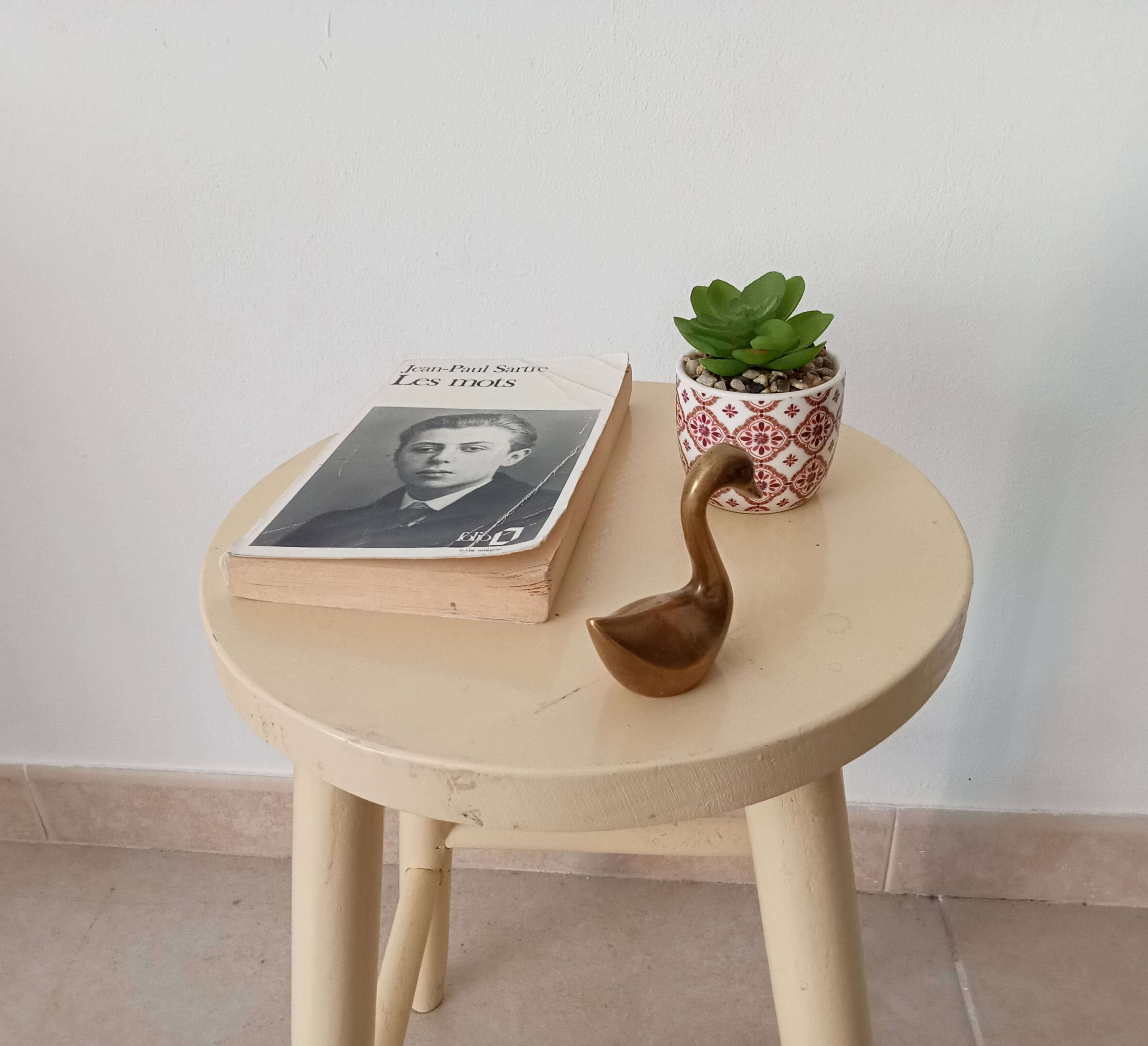 Vintage artisanal turned wooden stool from the 70s