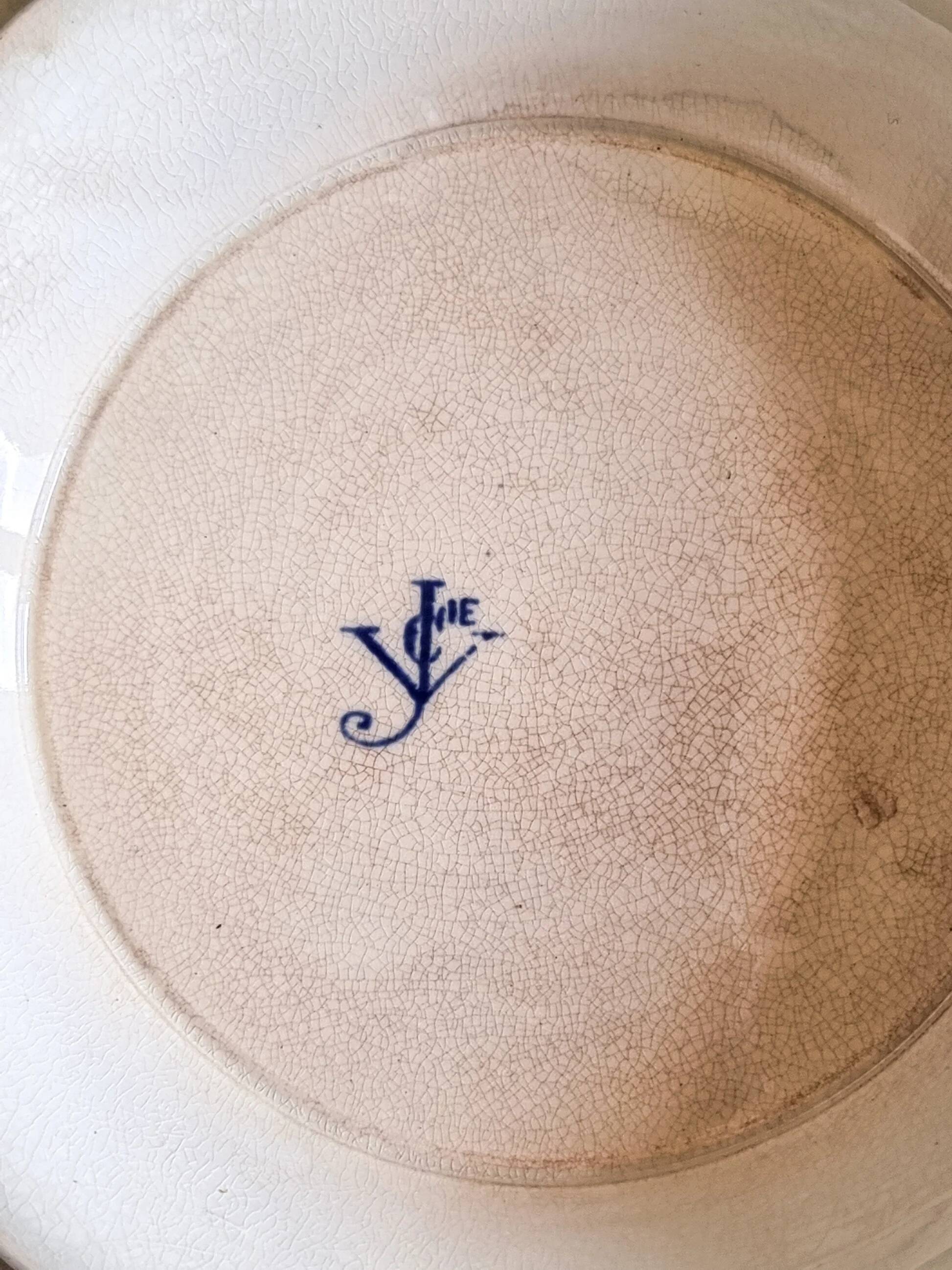 Raised Cake Plate - Jules Vieillard