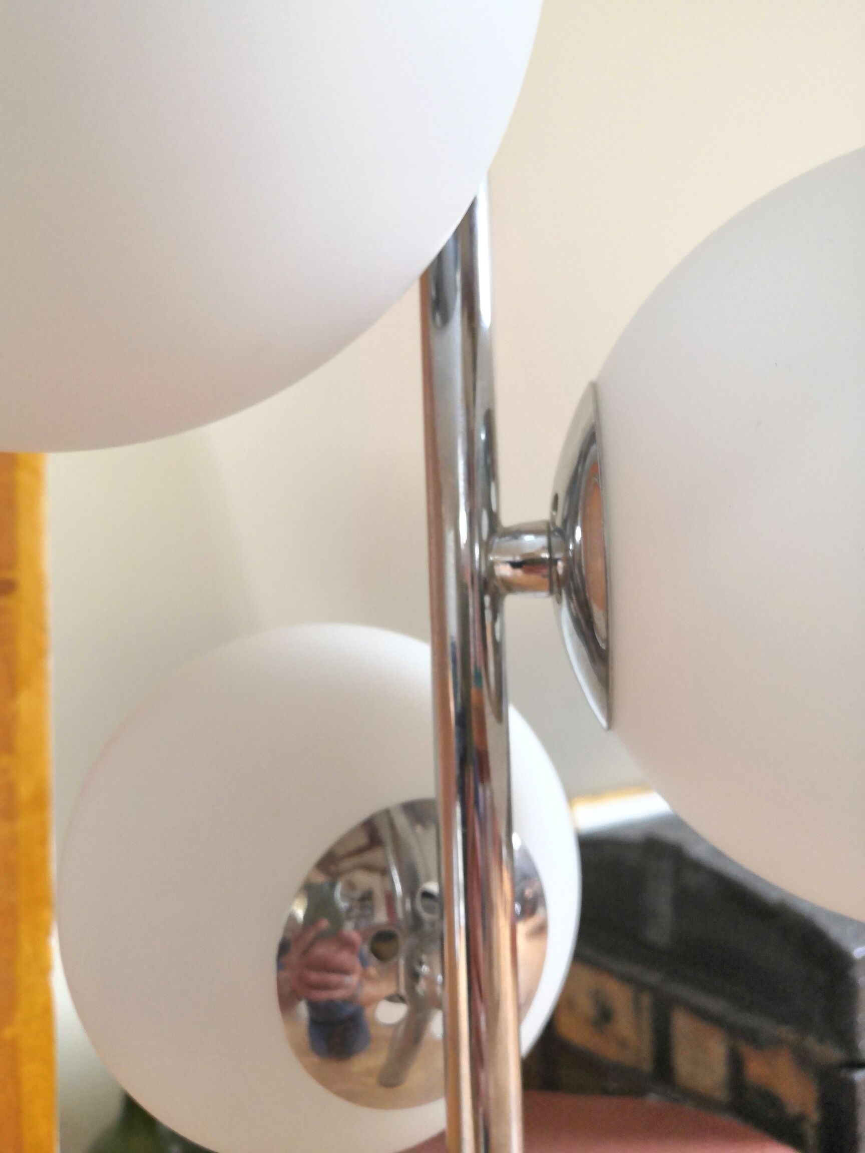 Suspension cluster 3 round opalines and stainless steel design 70s
