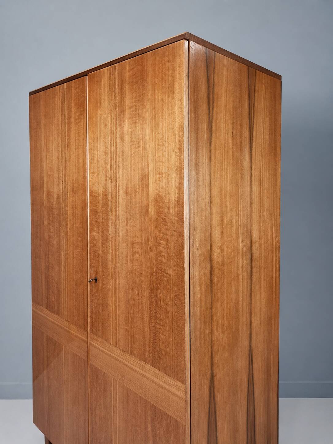 Vintage Wardrobe by Francisek Mezulanik, 1960s