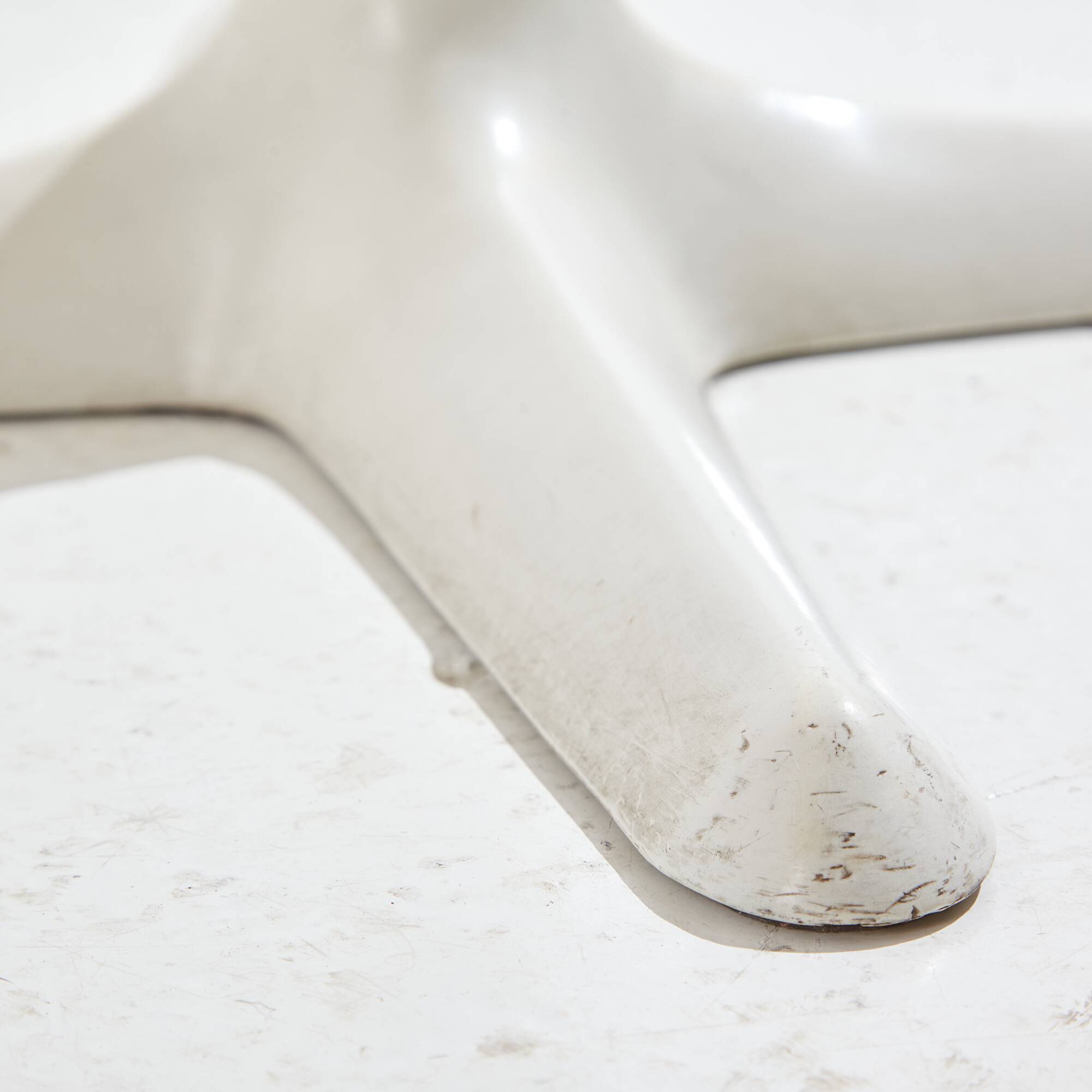 ARKANA DINING SET BY MAURICE BURKE, SET OF 7 (MK9663)