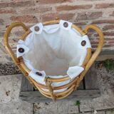 Wicker laundry basket