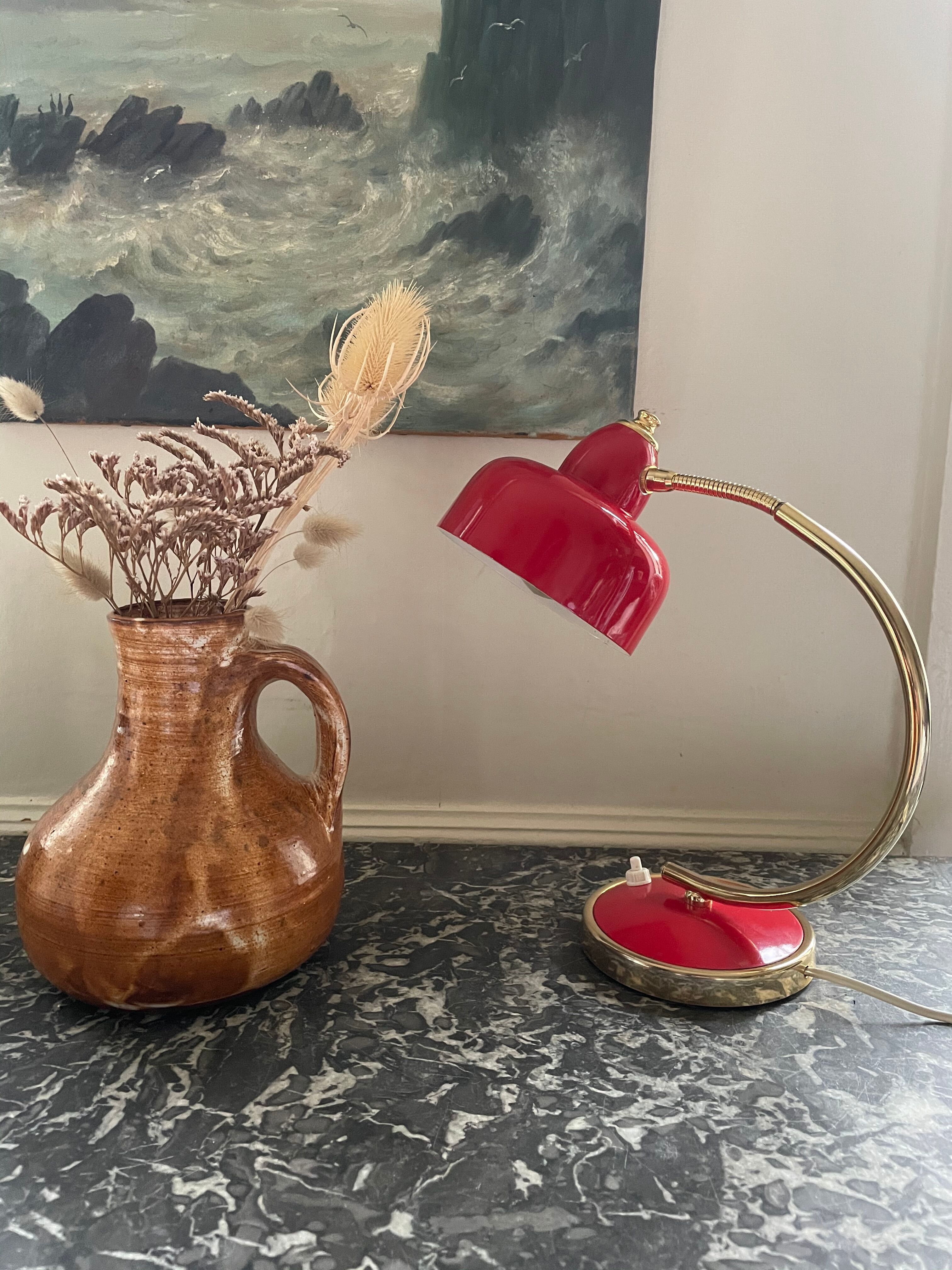 Lampe métal laquée rouge et doré 60’S