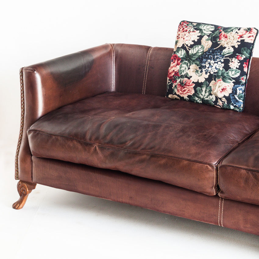 Vintage leather sofa. Edited by Mantellassi. Italy, 90s