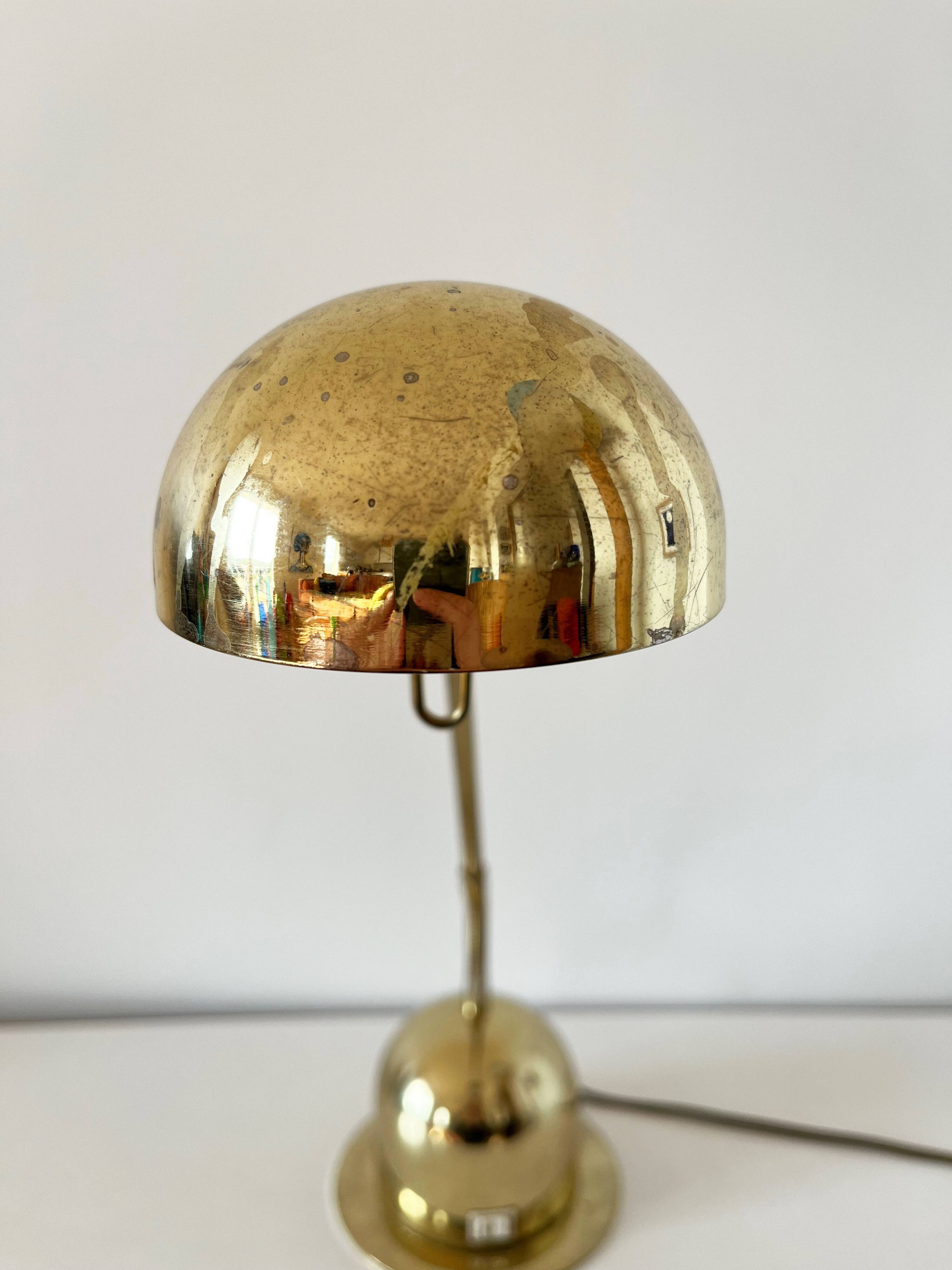 1980s brass articulated desk lamp