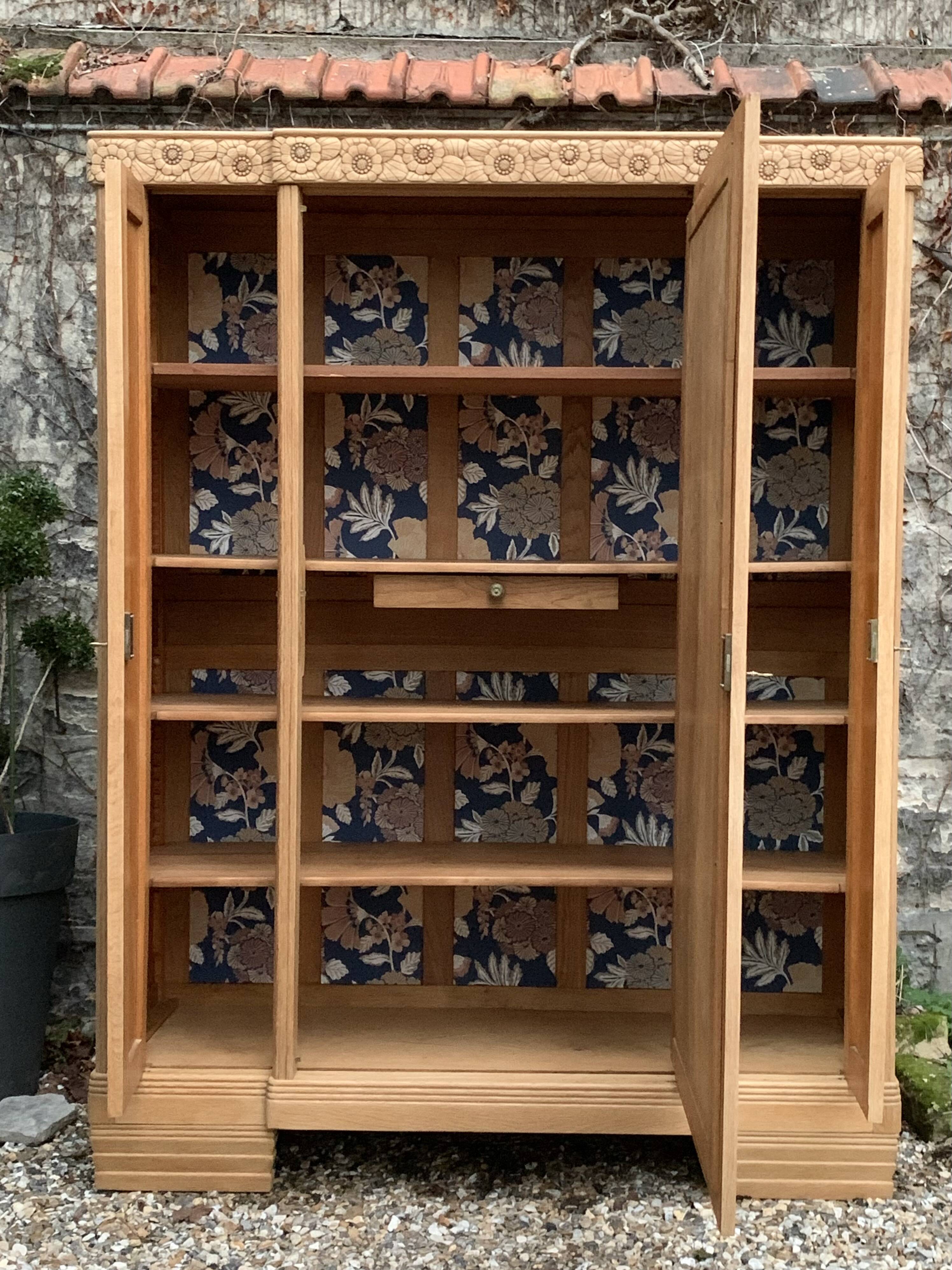 Parisian Art Deco style wardrobe in solid raw oak, 1950