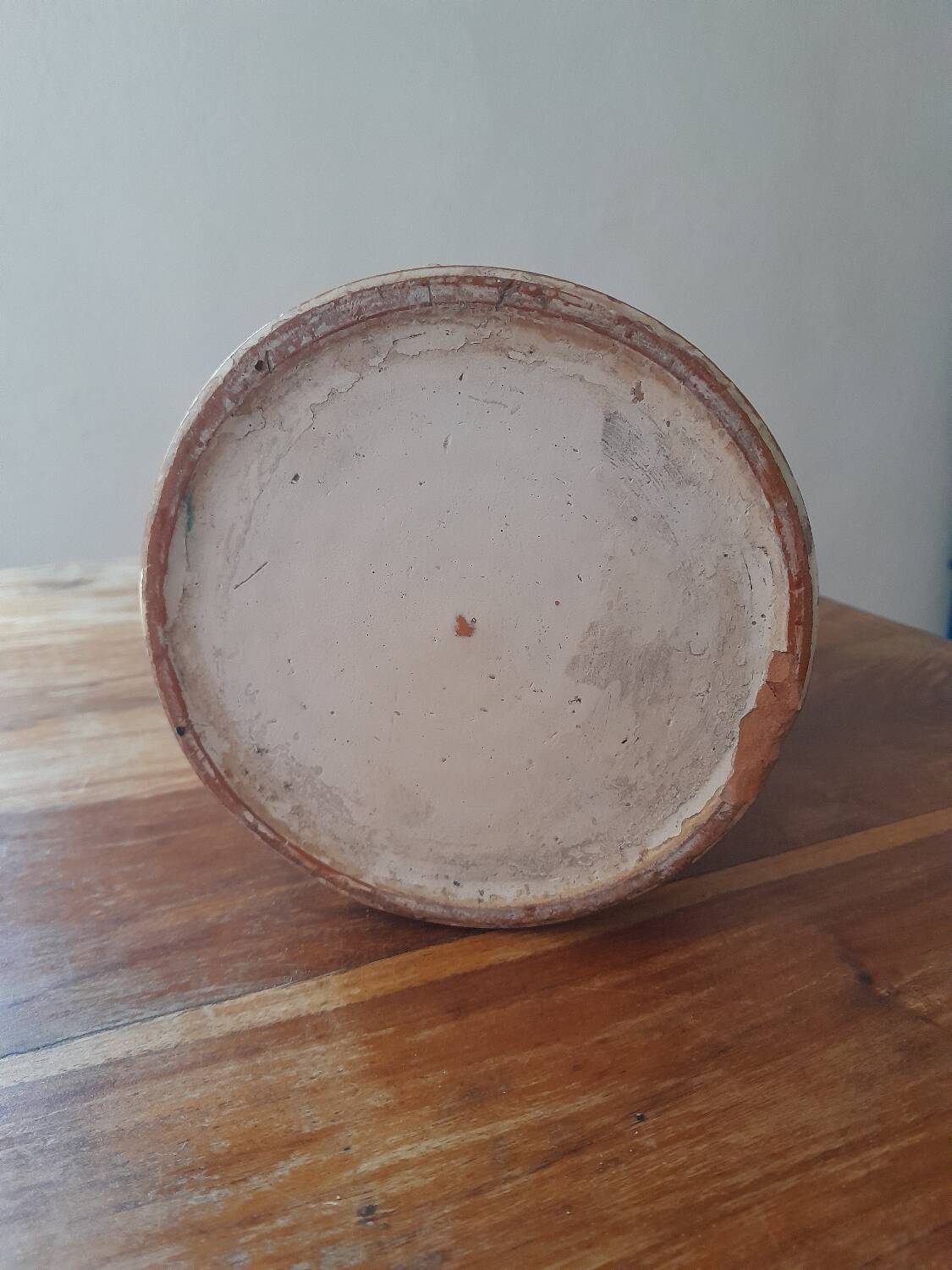Antique cylindrical vase