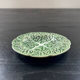 Small plate of cabbage in barbotine
