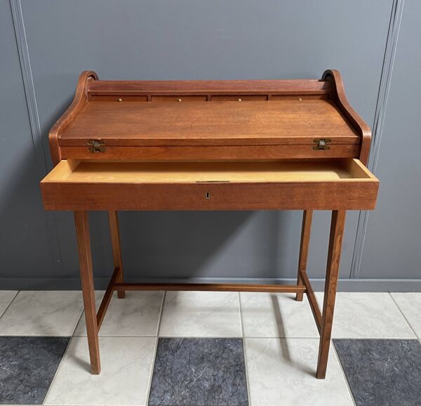Bureau en teck avec plateau roulant des années 1960, Danemark.