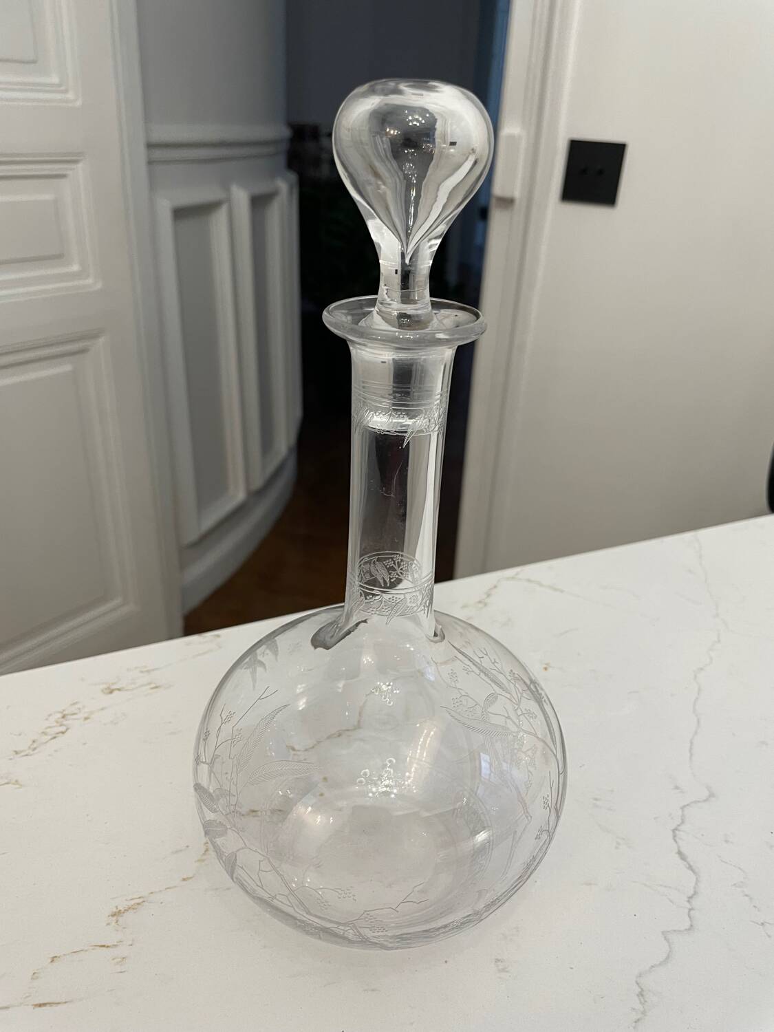 Glass carafe