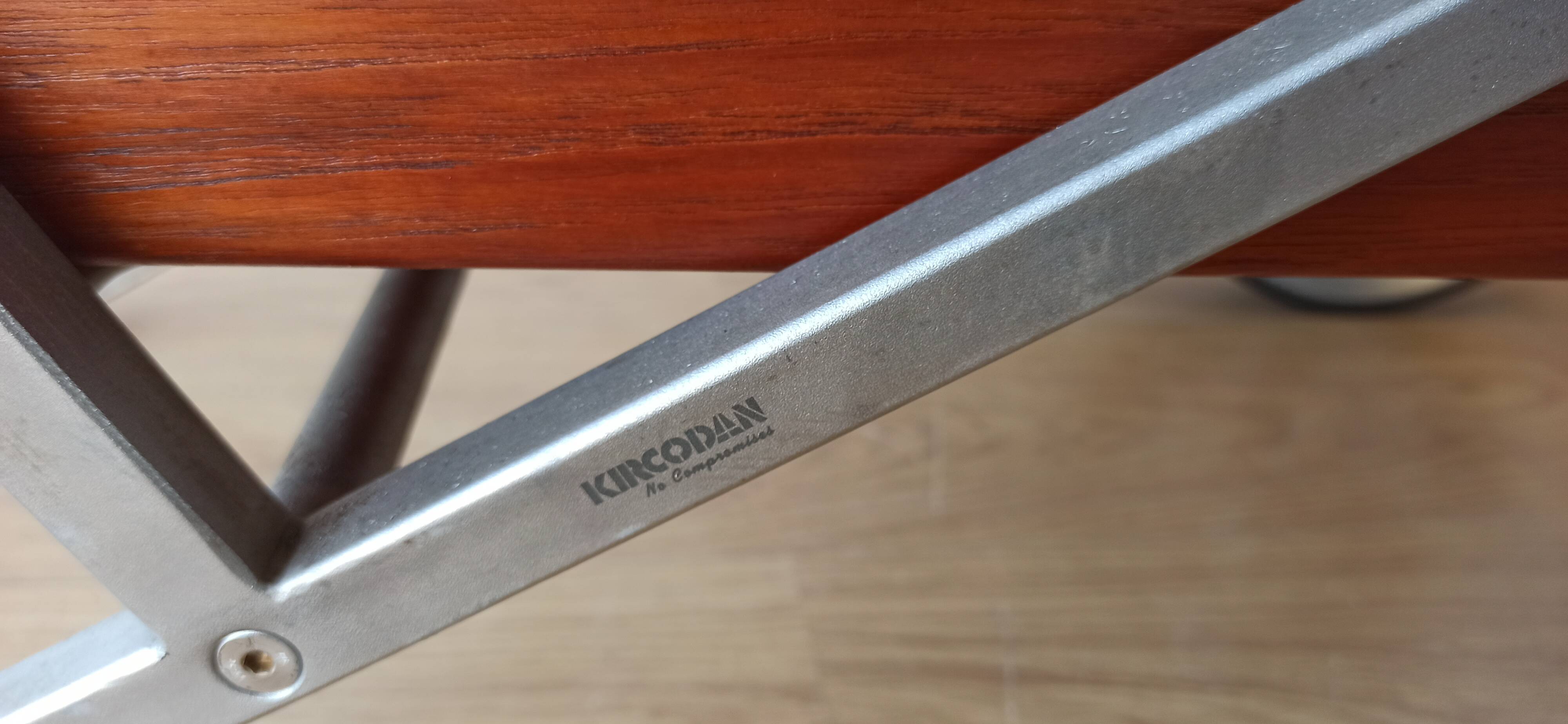 Chariot de bar, Danemark par Kircodan.