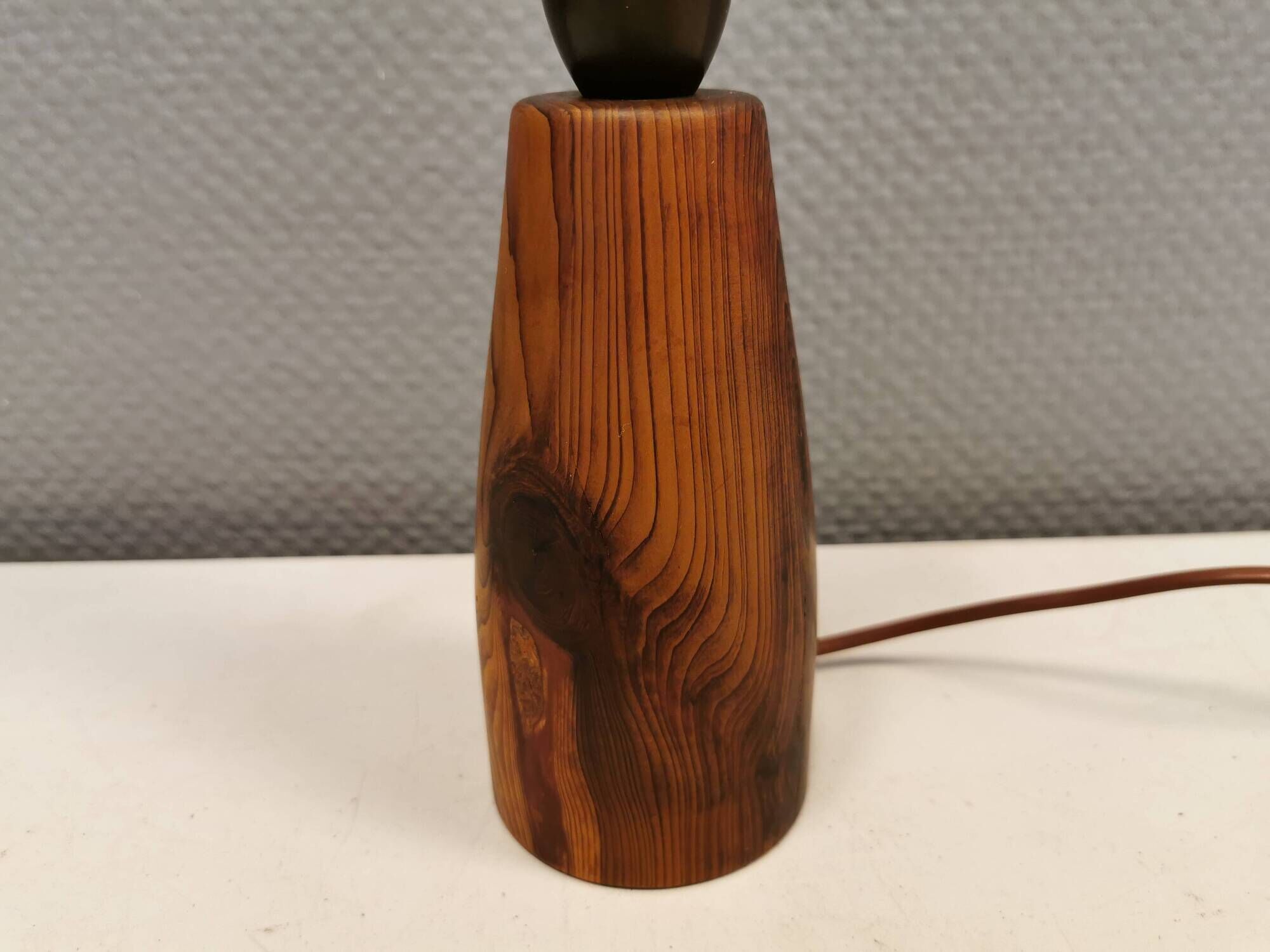 Very rare table lamp in turned wood by Stig Petterson Sweden 1950s.