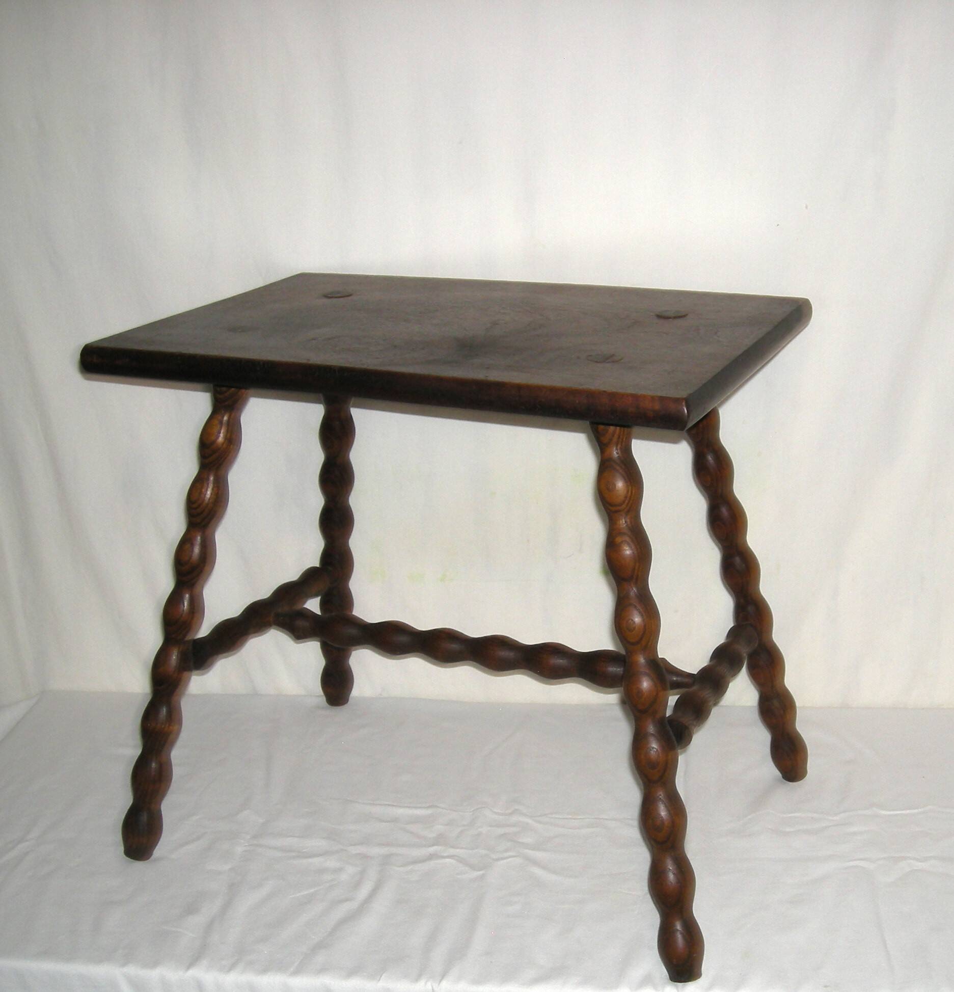 Turned wood coffee table from the 50s and 60s