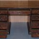 Bureau partenaire double face à deux caissons Gillows Lancaster chêne moucheté
