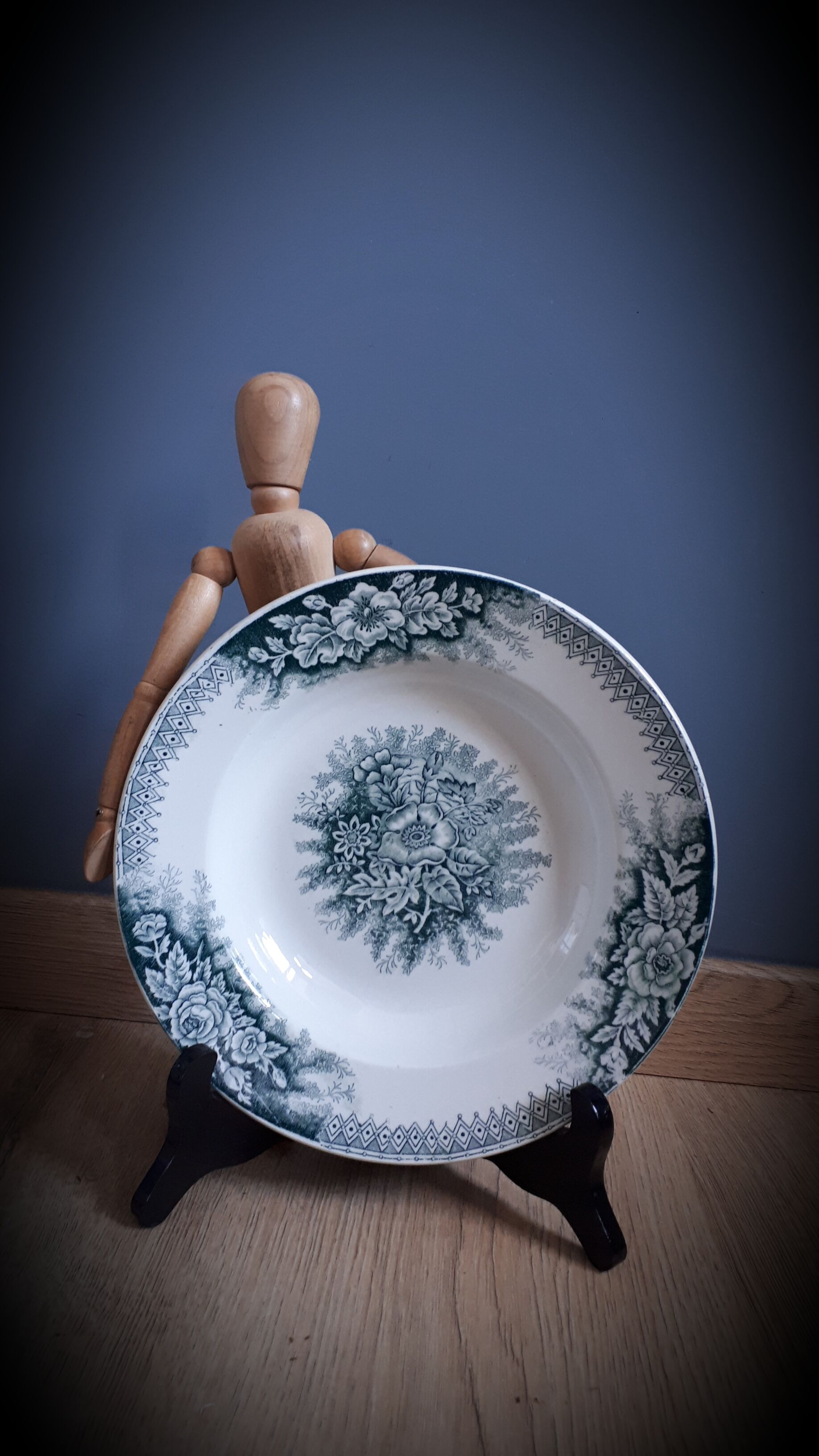 Geranium Garden Plate