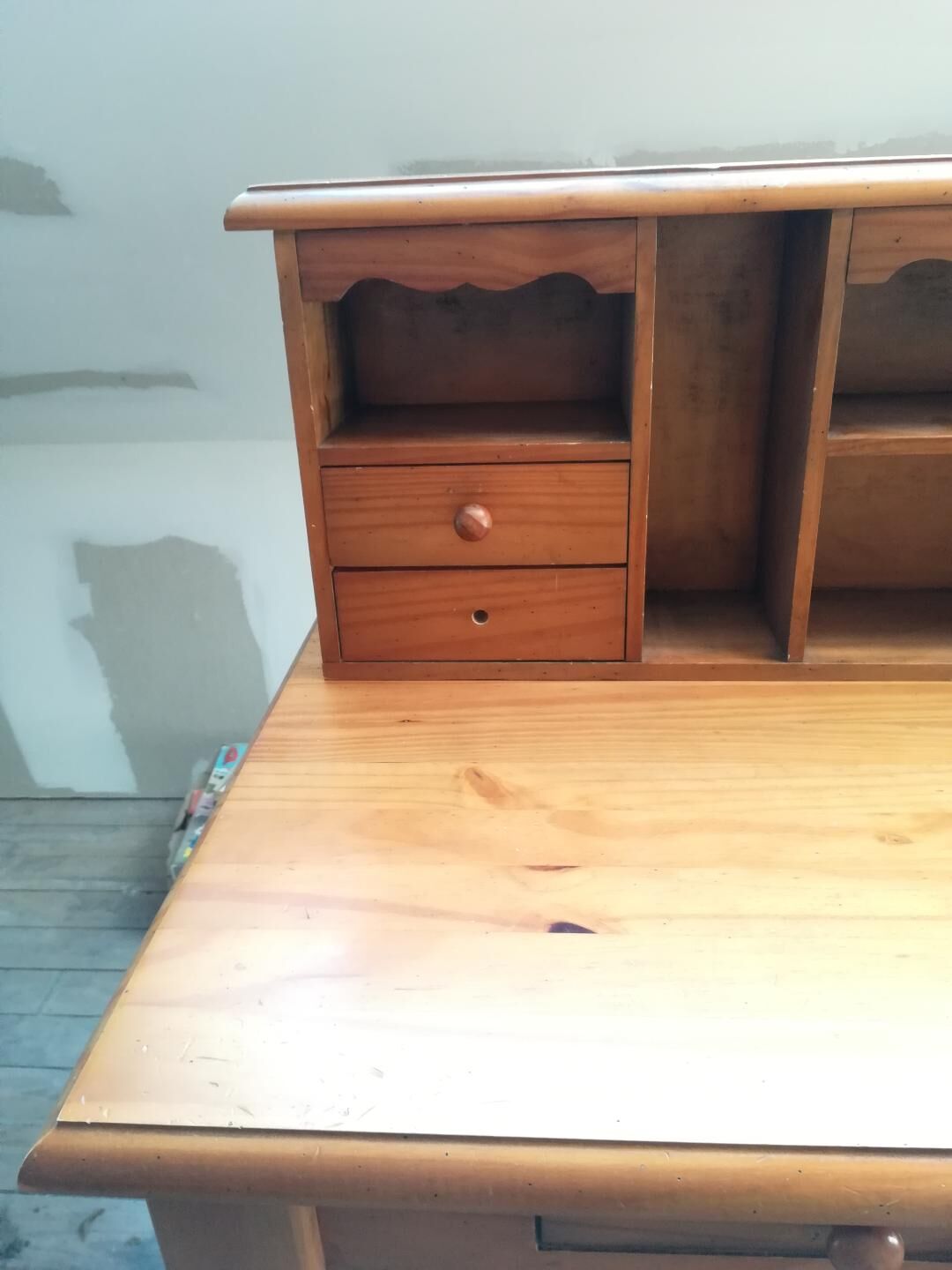 Office secretary in pine.