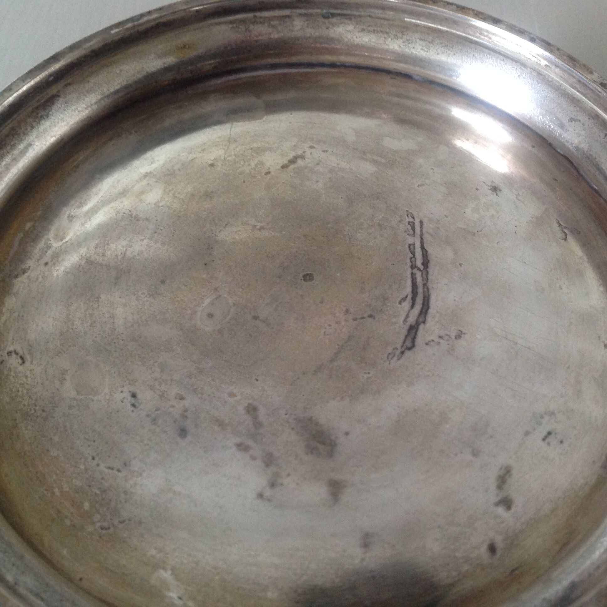 Silver metal compotier