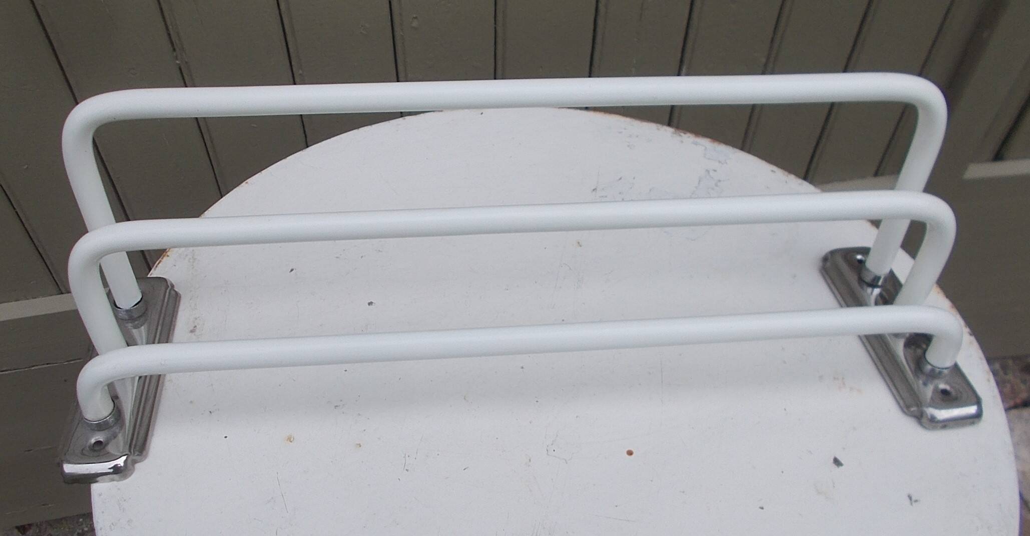 Art Deco wall-mounted towel rack