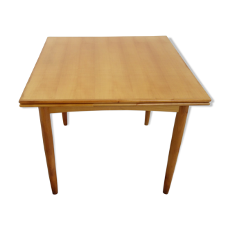 Blonde wood dining table extendable