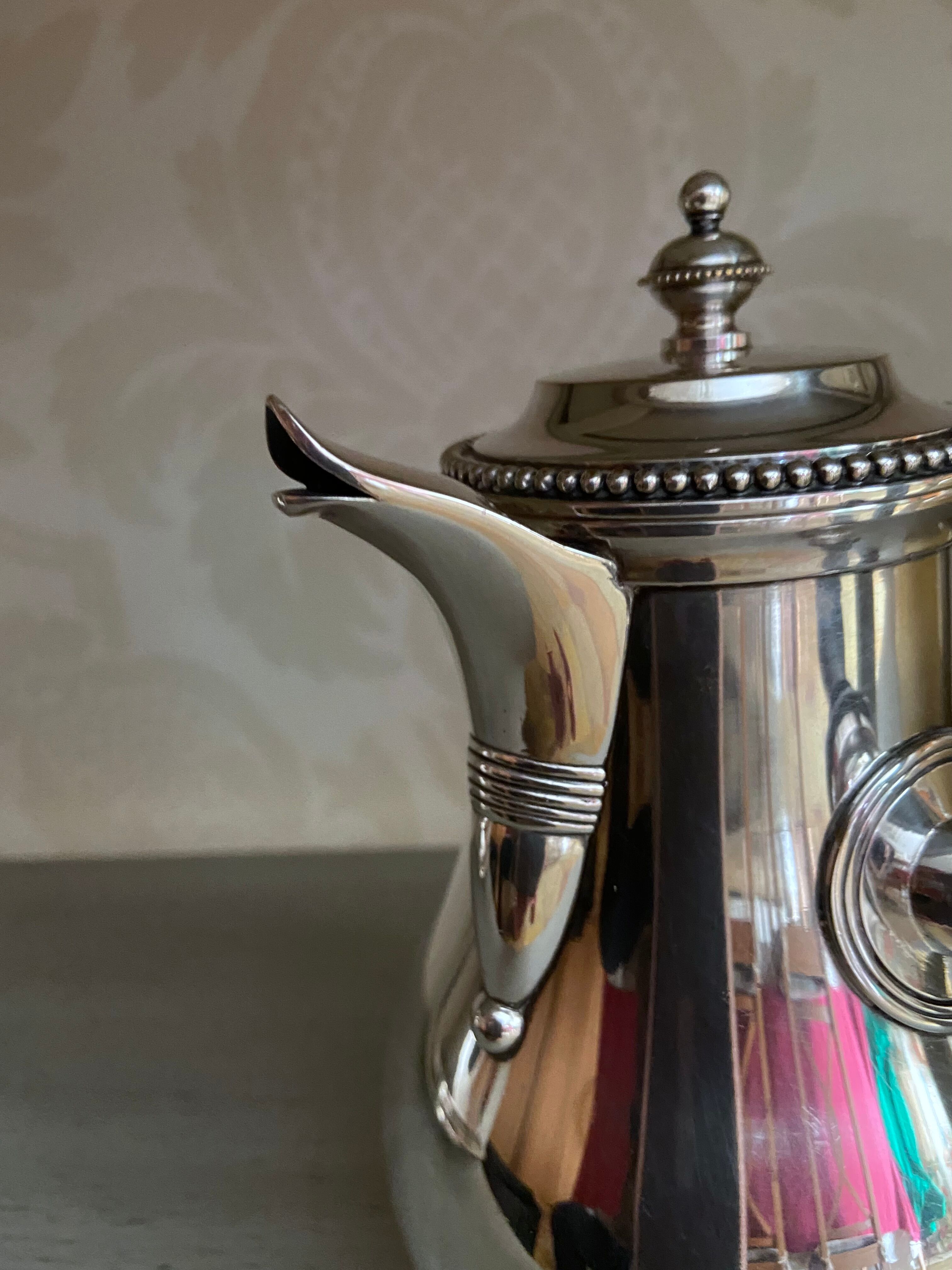 Pouring coffee maker