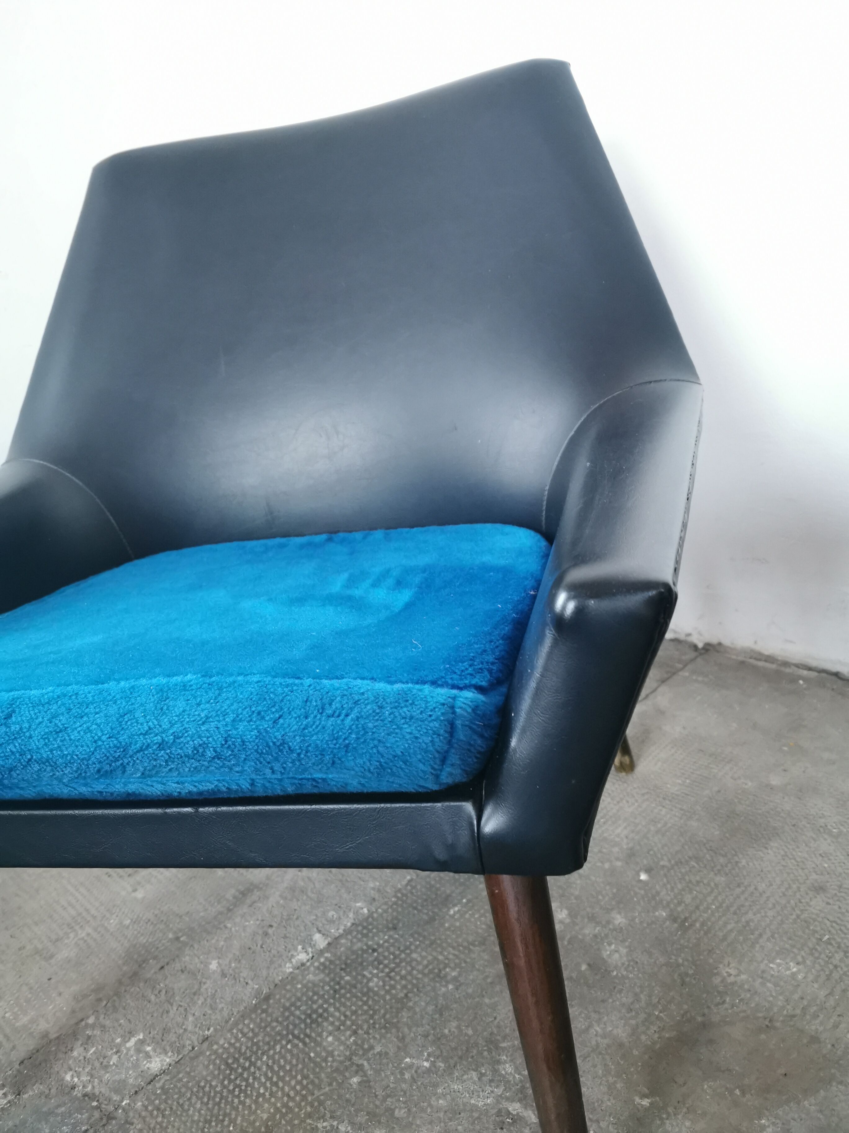 Pair of vintage armchairs 1960