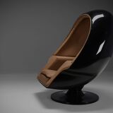 Original Lee West ‘Alpha’ Stereo Egg Chair, USA 1968