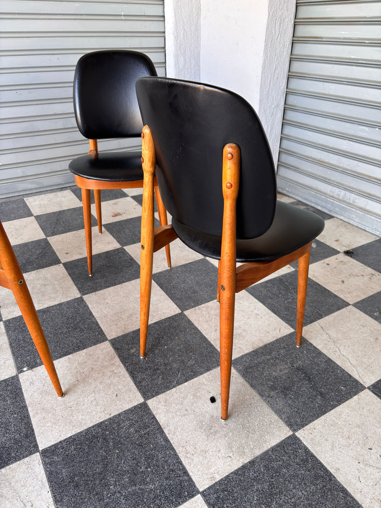 Set of 6 Pegase Baumann chairs