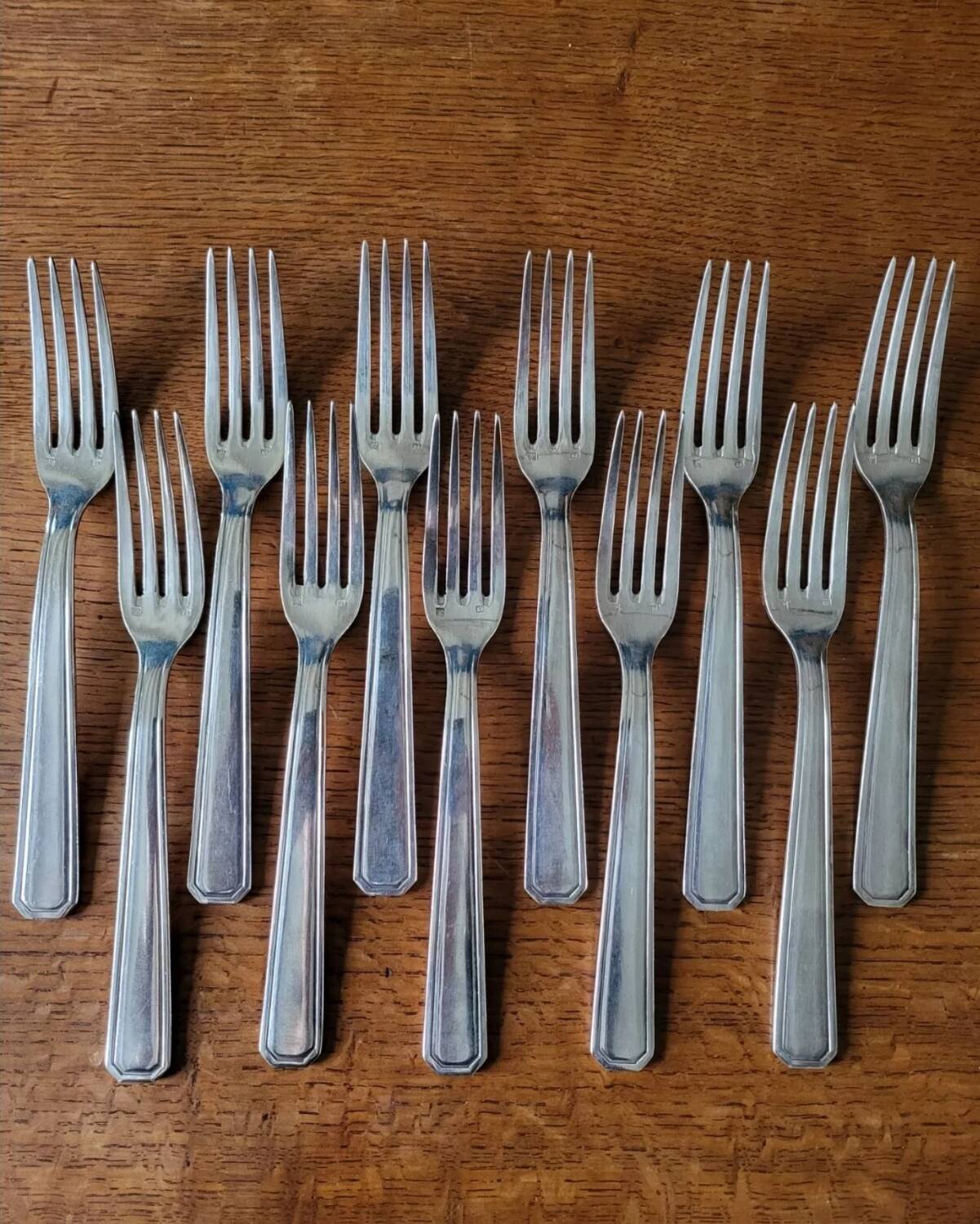 11 Fourchettes en Métal Argenté Orfèvre DAM  20.5 cm