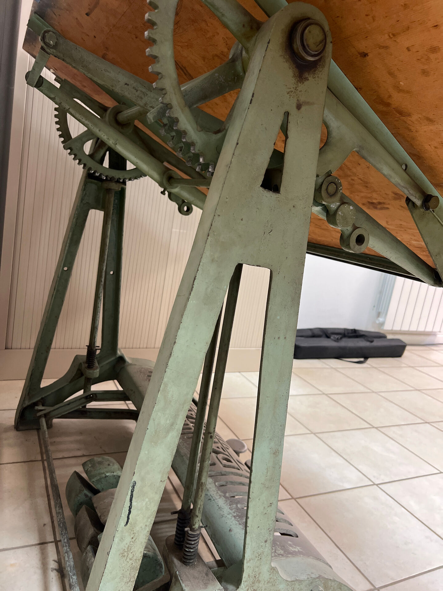 Architect's drawing table DARNAY – France, 1950s-1960s – Mobili