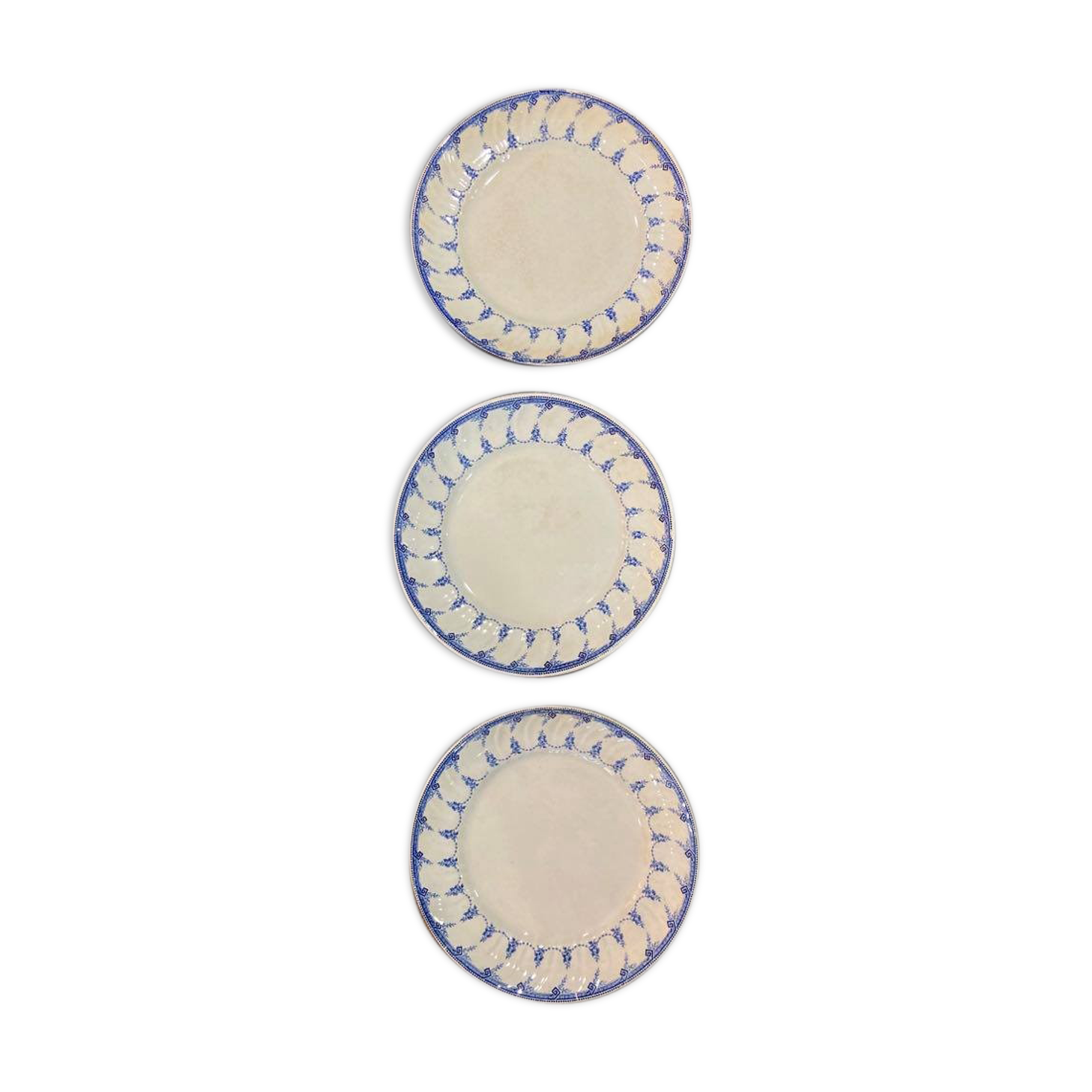 Lot 3 plates Boch La Louvière model Blue Garland