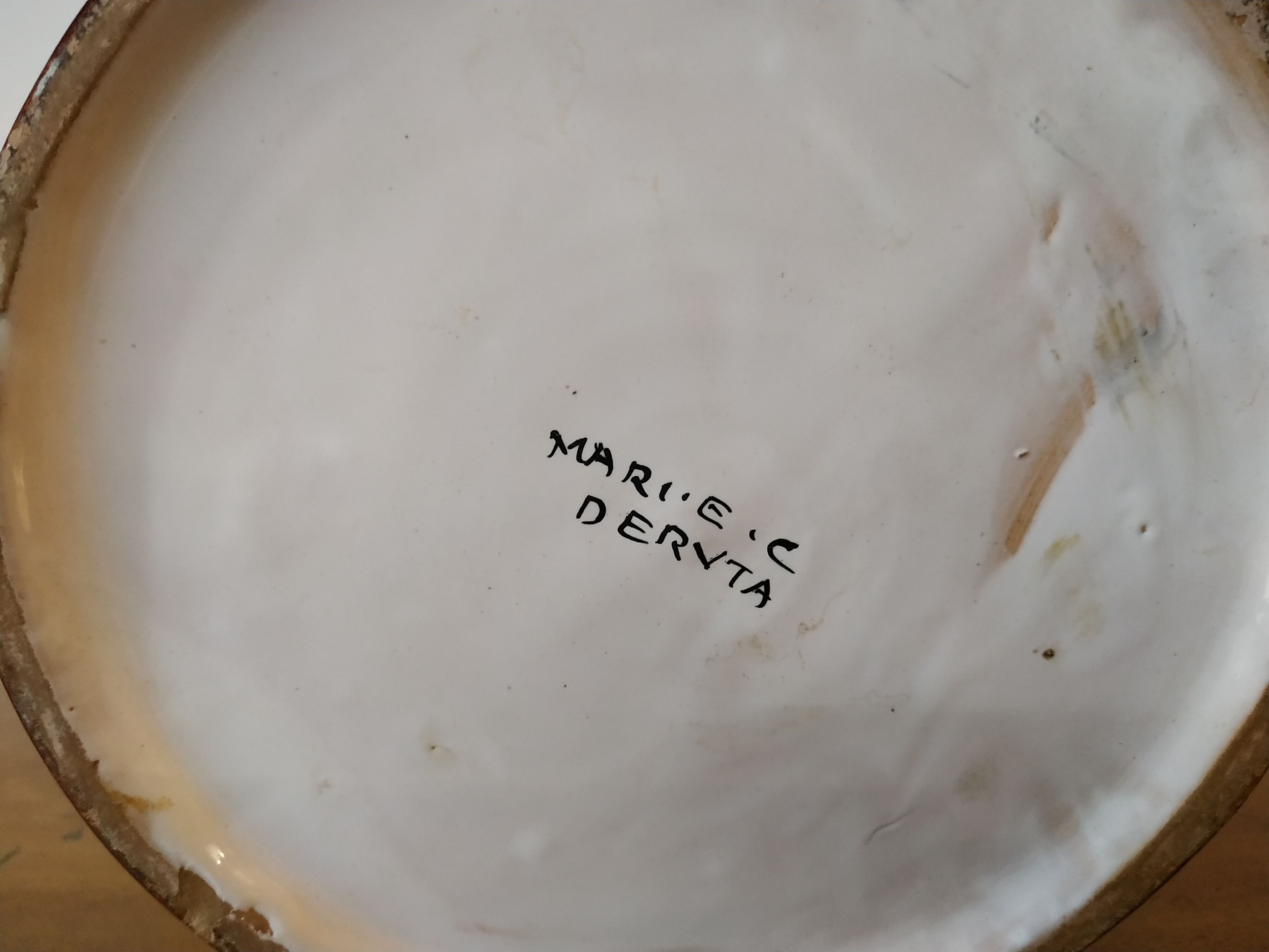 Vase in Italian majolica