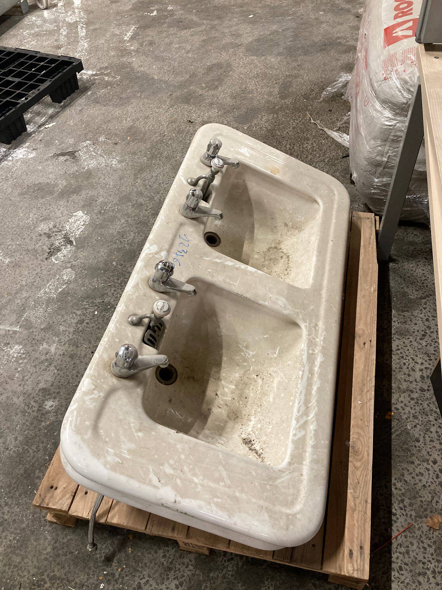 Antique double sink 120 x 60