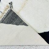 Handmade Beni Ourain Rug: Black & White Moroccan Wool Carpet 150/250cm