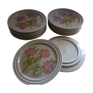 Set de 12 assiettes plates en ceramique