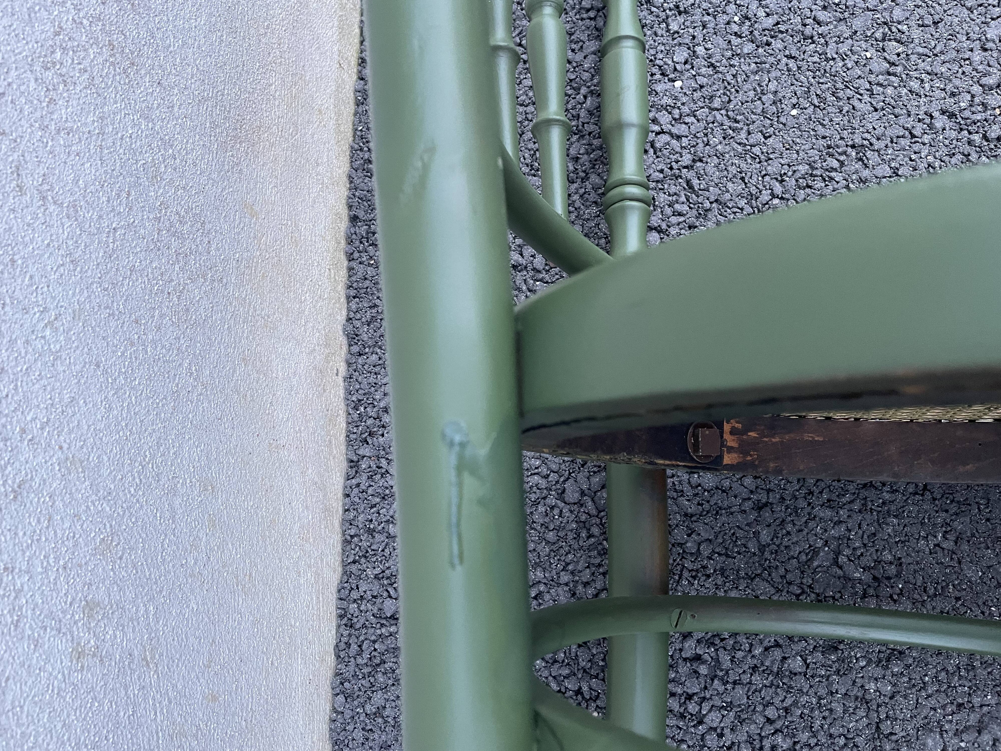 Mundus label canned chair